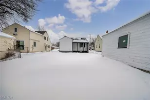 896 Indian Trail, Akron, OH 44314 - Photo 38