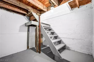 896 Indian Trail, Akron, OH 44314 - Photo 24