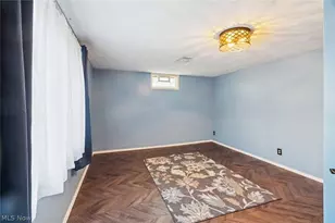 725 N Hawkins Ave, Akron, OH 44313 - Photo 30