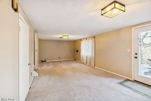 725 N Hawkins Ave, Akron, OH 44313 - Photo 32