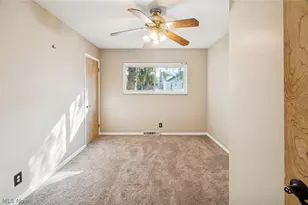 725 N Hawkins Ave, Akron, OH 44313 - Photo 26