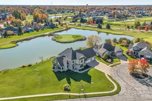 808 Buckingham Dr, LaGrange, OH 44050 - Photo 2