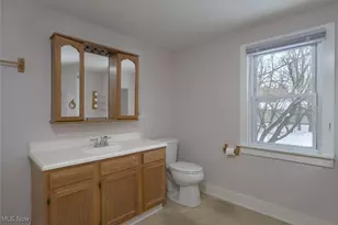 163 Van Buren Ave, Ravenna, OH 44266 - Photo 28