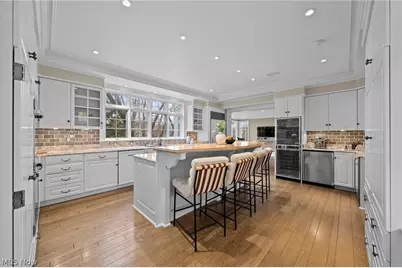 31900 Pinetree Road, Pepper Pike, OH 44124 - Photo 12