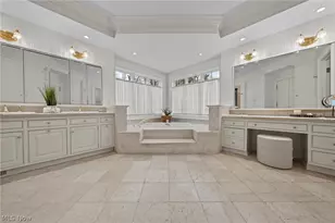 31900 Pinetree Rd, Pepper Pike, OH 44124 - Photo 24