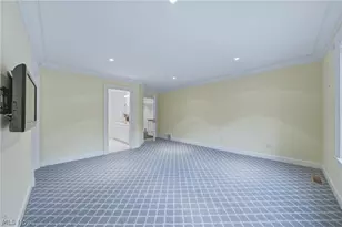 31900 Pinetree Rd, Pepper Pike, OH 44124 - Photo 30