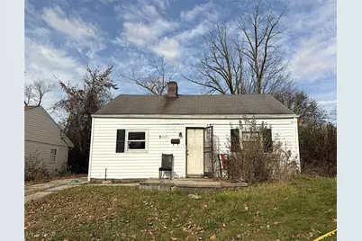 16901 Ridgeton Drive, Loveland, OH 44128 - Photo 1
