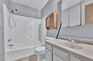 4298 S Main St, Akron, OH 44319 - Photo 14