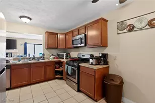 963 Morningstar Dr, Akron, OH 44307 - Photo 4