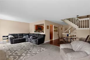 963 Morningstar Dr, Akron, OH 44307 - Photo 2