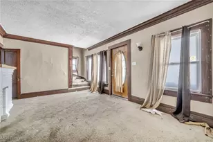 978 Delia Ave, Akron, OH 44320 - Photo 8