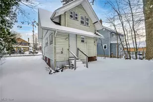 978 Delia Ave, Akron, OH 44320 - Photo 32