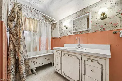 726 S Arch Avenue, Alliance, OH 44601 - Photo 16