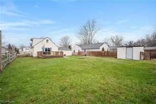 34857 Roberts Rd, Eastlake, OH 44095 - Photo 32