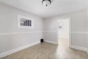 1824 Root Ave NE, Canton, OH 44705 - Photo 8
