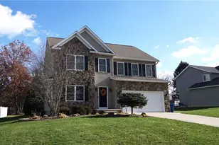 1405 Hidden Lake Blvd, Akron, OH 44312 - Photo 2