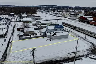 318 Bank St, Dennison, OH 44621 - Photo 6