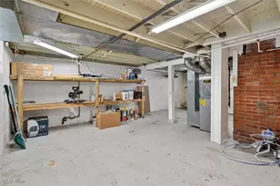 888 Beardsley St, Akron, OH 44311 - Photo 38