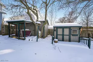 888 Beardsley St, Akron, OH 44311 - Photo 46