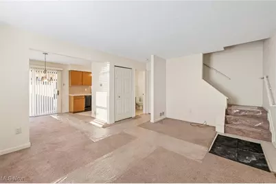 1134 W Maple Street, North Canton, OH 44720 - Photo 4