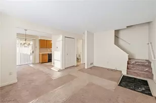 1134 W Maple St, North Canton, OH 44720 - Photo 4