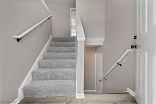 410 Columbine Ave, Akron, OH 44312 - Photo 4