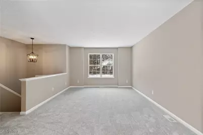 410 Columbine Avenue, Akron, OH 44312 - Photo 6