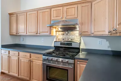 652 Marsh Way, Brunswick, OH 44212 - Photo 8