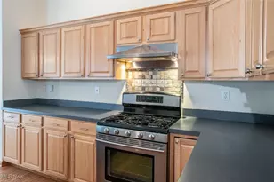 652 Marsh Way, Brunswick, OH 44212 - Photo 8