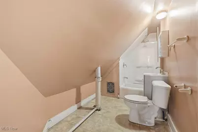 604 E Buchtel Avenue, Akron, OH 44304 - Photo 32