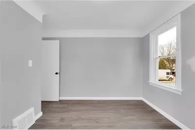 953 Whitby Road, Cleveland Heights, OH 44112 - Photo 14