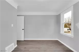 953 Whitby Rd, Cleveland Heights, OH 44112 - Photo 14