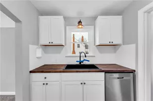 953 Whitby Rd, Cleveland Heights, OH 44112 - Photo 10