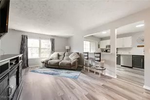 868 Tollis Pkwy, Grandview Heights, OH 44147 - Photo 6