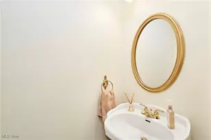 820 Lawrence Dr, Wadsworth, OH 44281 - Photo 18