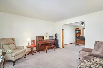 820 Lawrence Drive, Wadsworth, OH 44281 - Photo 8