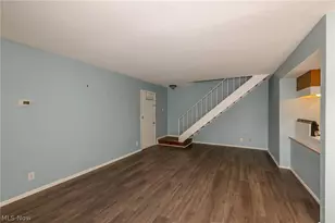 7972 Colonial Dr, Mentor, OH 44060 - Photo 8