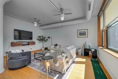 2077 E 4th Street #4E, Loveland, OH 44115 - Photo 12