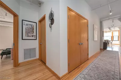 2077 E 4th Street #4E, Loveland, OH 44115 - Photo 28