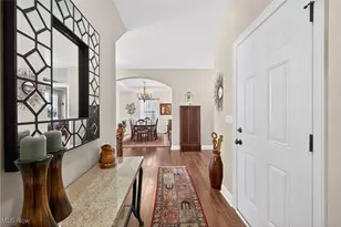 104 Bentwood Dr, Chardon, OH 44024 - Photo 6