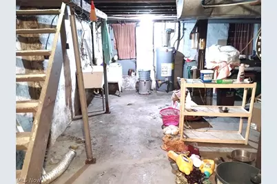 346 E 8th Street, East Liverpool, OH 43920 - Photo 18