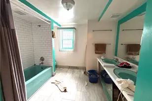 346 E 8th St, East Liverpool, OH 43920 - Photo 16