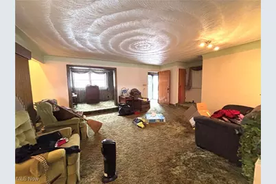 346 E 8th Street, East Liverpool, OH 43920 - Photo 2