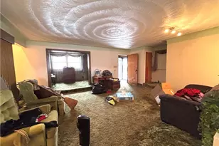 346 E 8th St, East Liverpool, OH 43920 - Photo 2