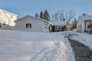 14750 Schreiber Rd, Maple Heights, OH 44137 - Photo 6