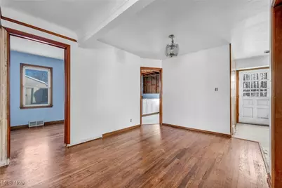 14750 Schreiber Road, Maple Heights, OH 44137 - Photo 12