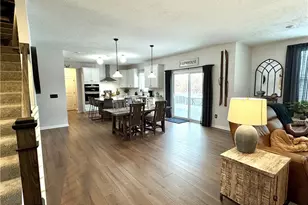 1411 Tullamore Trl, Wadsworth, OH 44281 - Photo 8