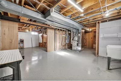 5770 N Crossview Road, Green Hills, OH 44131 - Photo 38