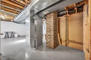 5770 N Crossview Rd, Green Hills, OH 44131 - Photo 42