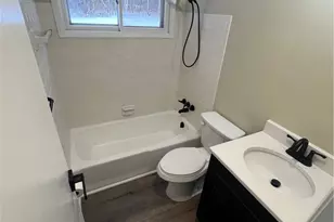 653 Chapel Ln, Campbell, OH 44405 - Photo 8